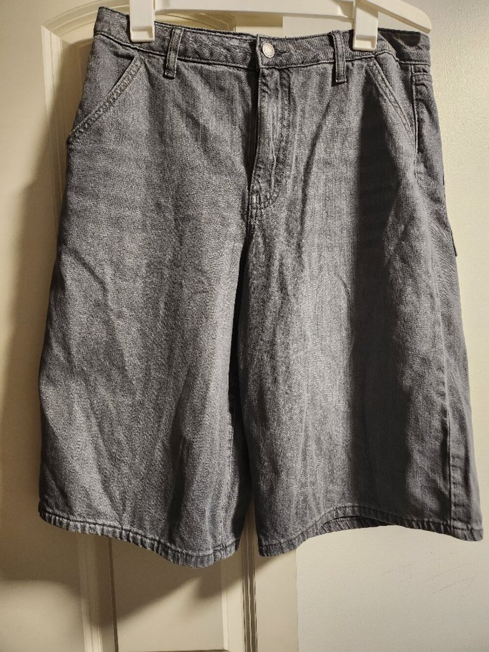 Women's Mid Rise 90s Skater Shorts